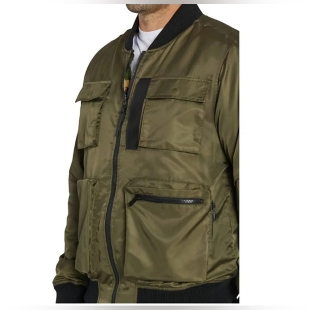 NWT- Waterproof Reversible Field Jacket Military Green and Camo Sherpa - Picture 3 of 8